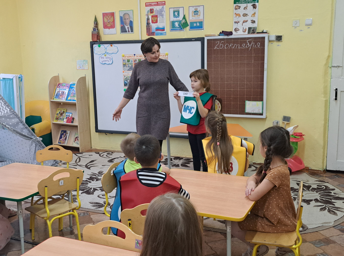 Фото предоставлено ОМВД. За неделю сотрудники Артемовской Госавтоинспекции охватили около 700 человек. А впереди еще одна, не менее насыщенная неделя безопасности.